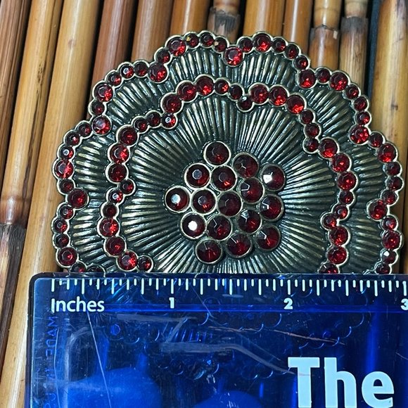 VINTAGE bold red rhinestone encrusted dark silver 3" BIG FLOWER BELT BUCKLE - Picture 3 of 4